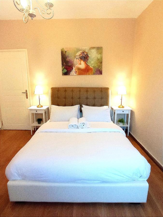חאניה Odyseia Apts I At The Center Of The City & Old Town מראה חיצוני תמונה